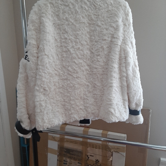 Chanel Jacket - Picture 3 of 3